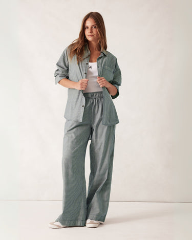 PETA OVERSIZED SHIRT GREEN WHITE NARROW STRIPE - STUDIO JO STORE